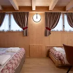 Al Tabia Apartment
